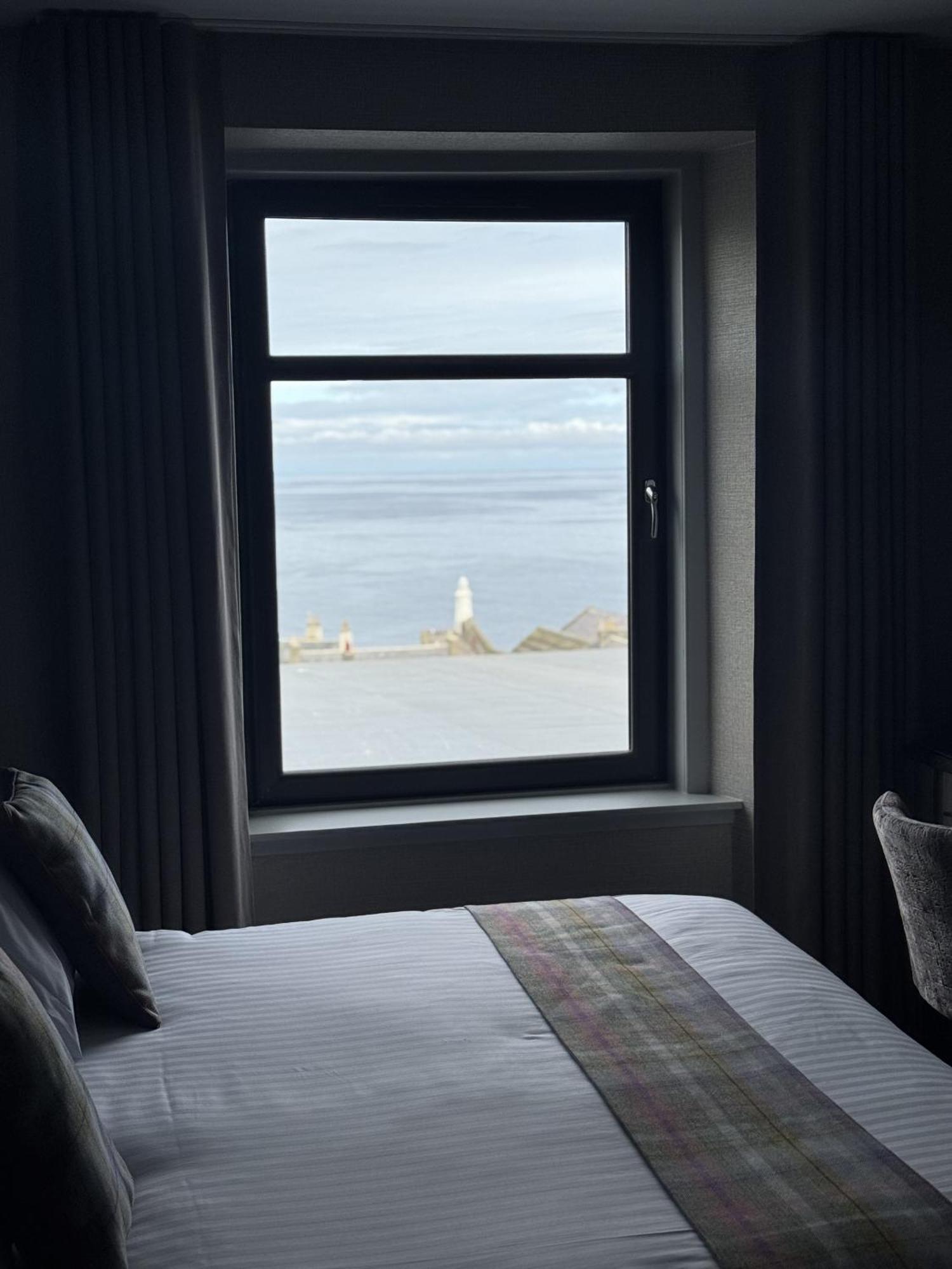 The Knowes Hotel & Restaurant Macduff Rum bild