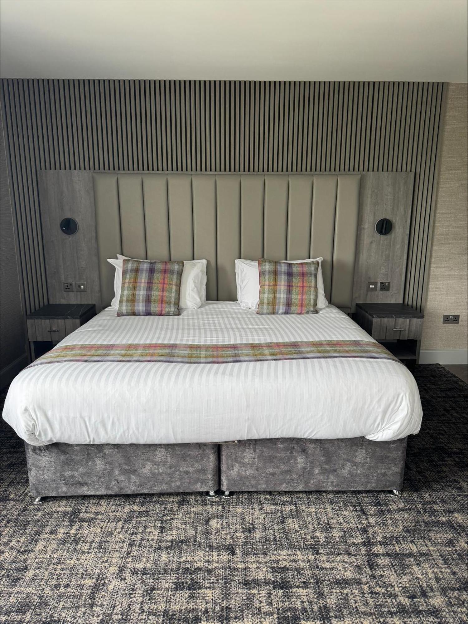 The Knowes Hotel & Restaurant Macduff Rum bild
